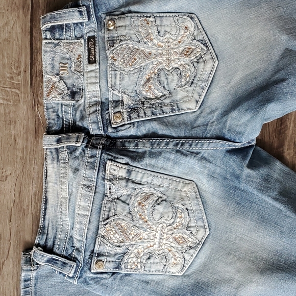 Miss Me Size 27 Signature Boot - Picture 3 of 8